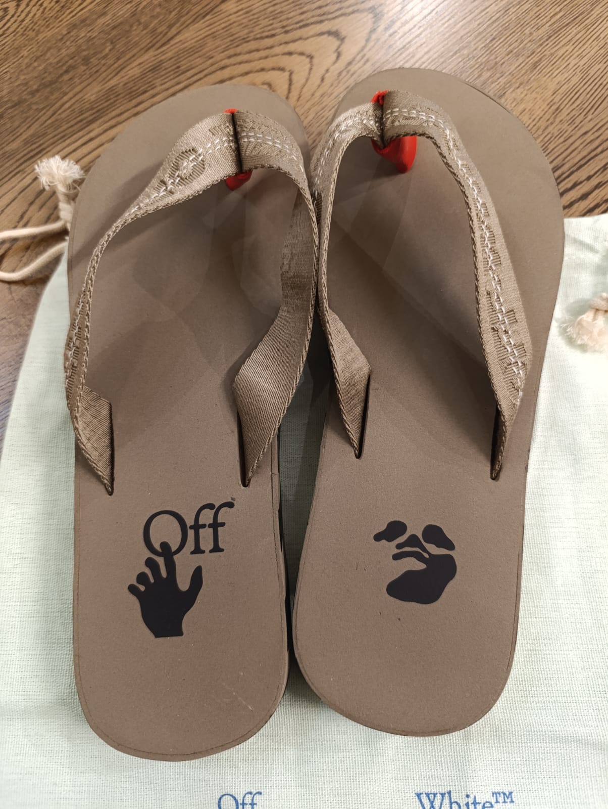 Gents flip flops