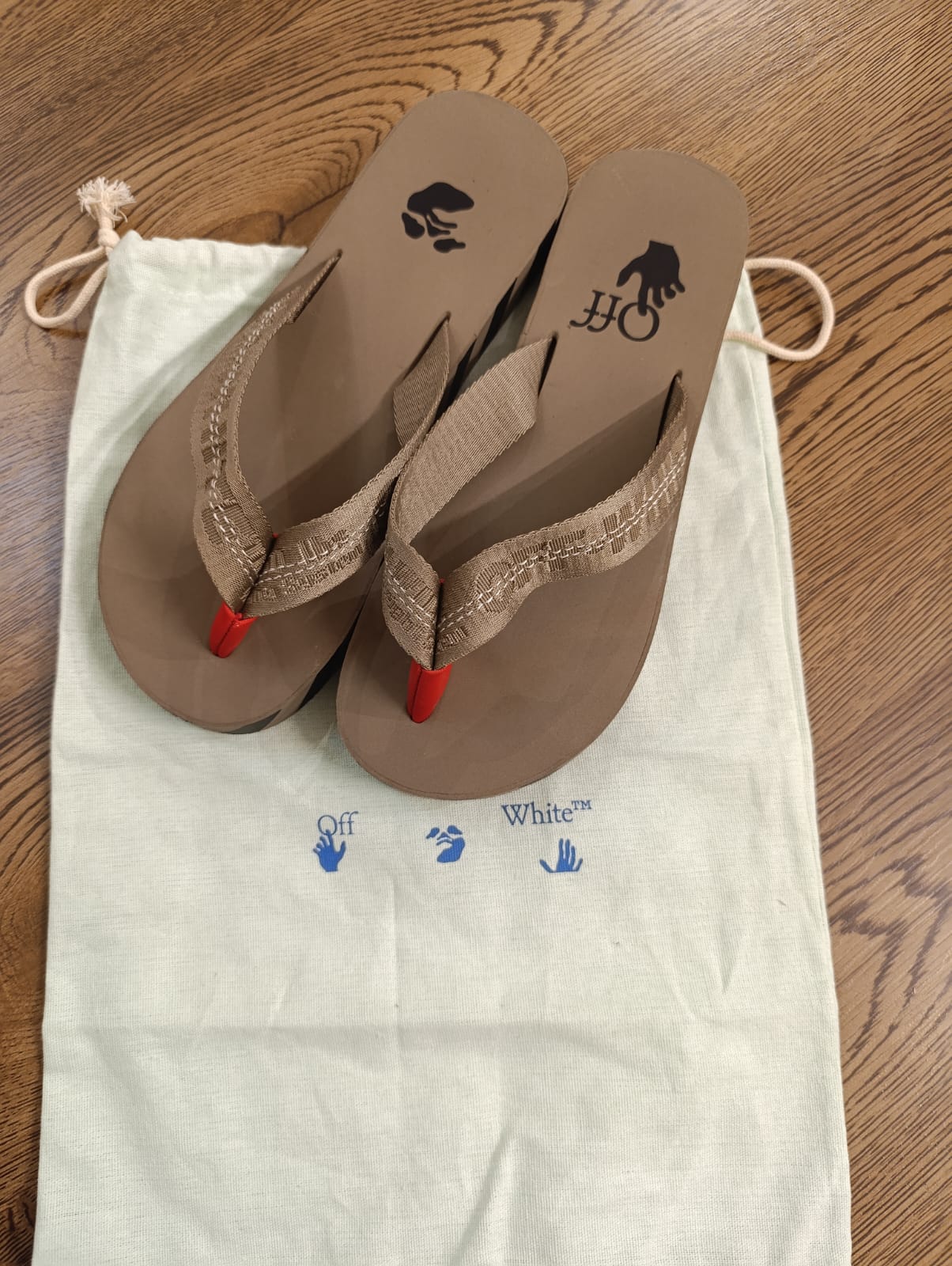Gents flip flops