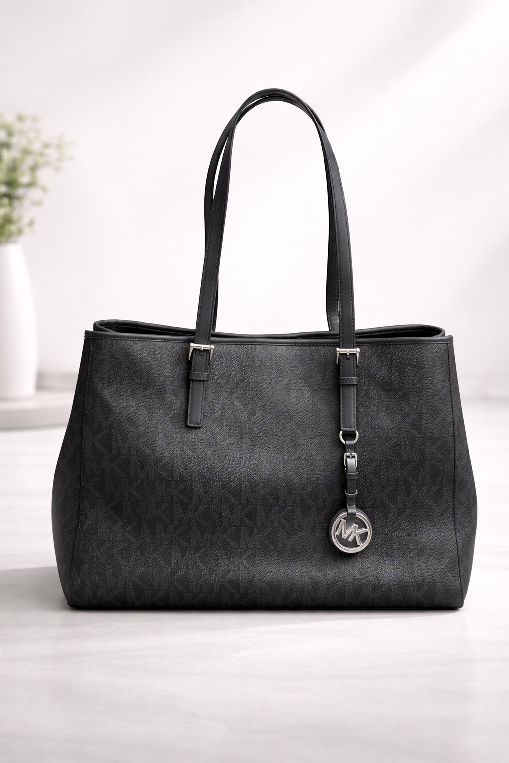 Michael Kors Signature Large Shoulder Tote – Black