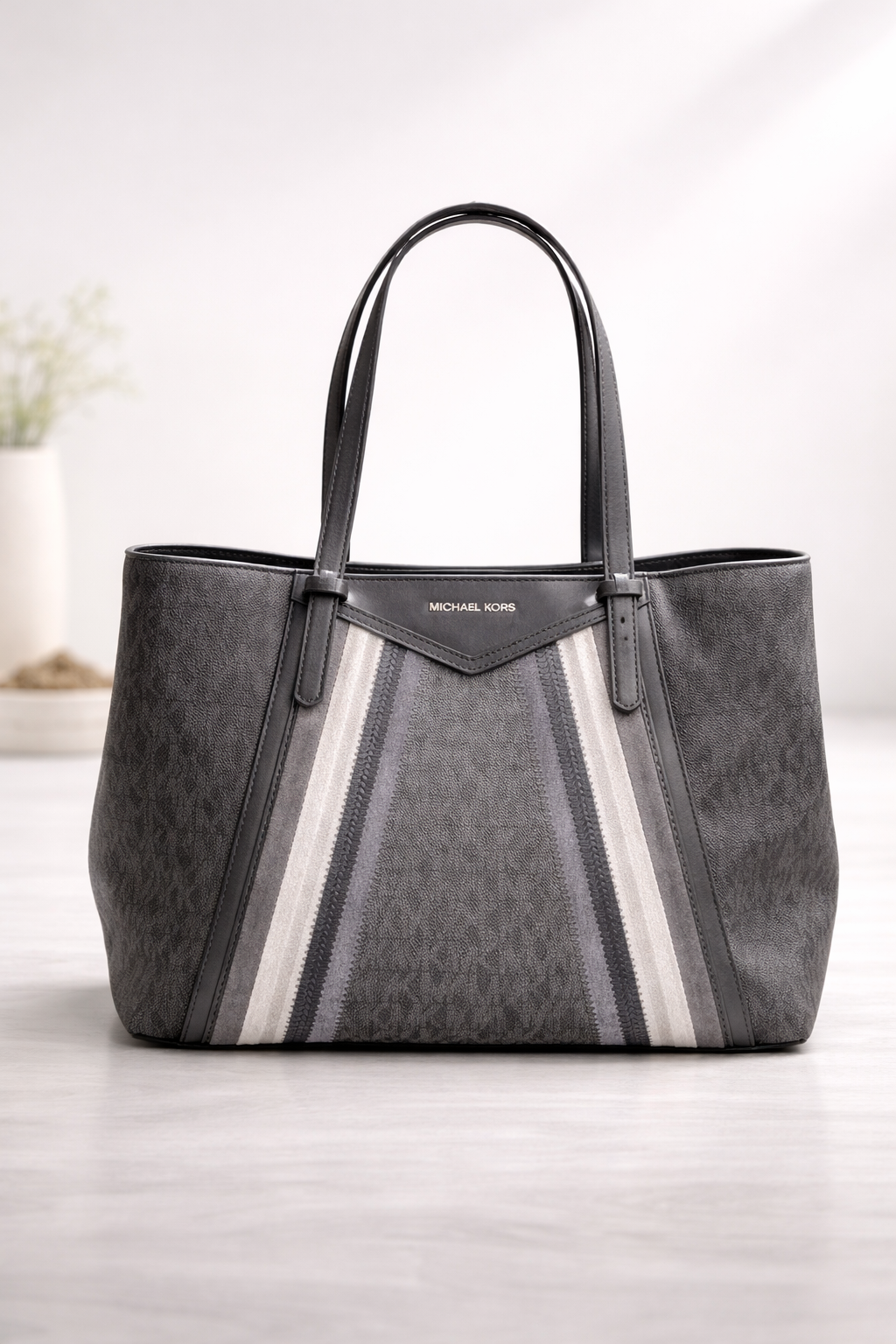 Michael Kors Signature Stripe Tote Bag – Grey