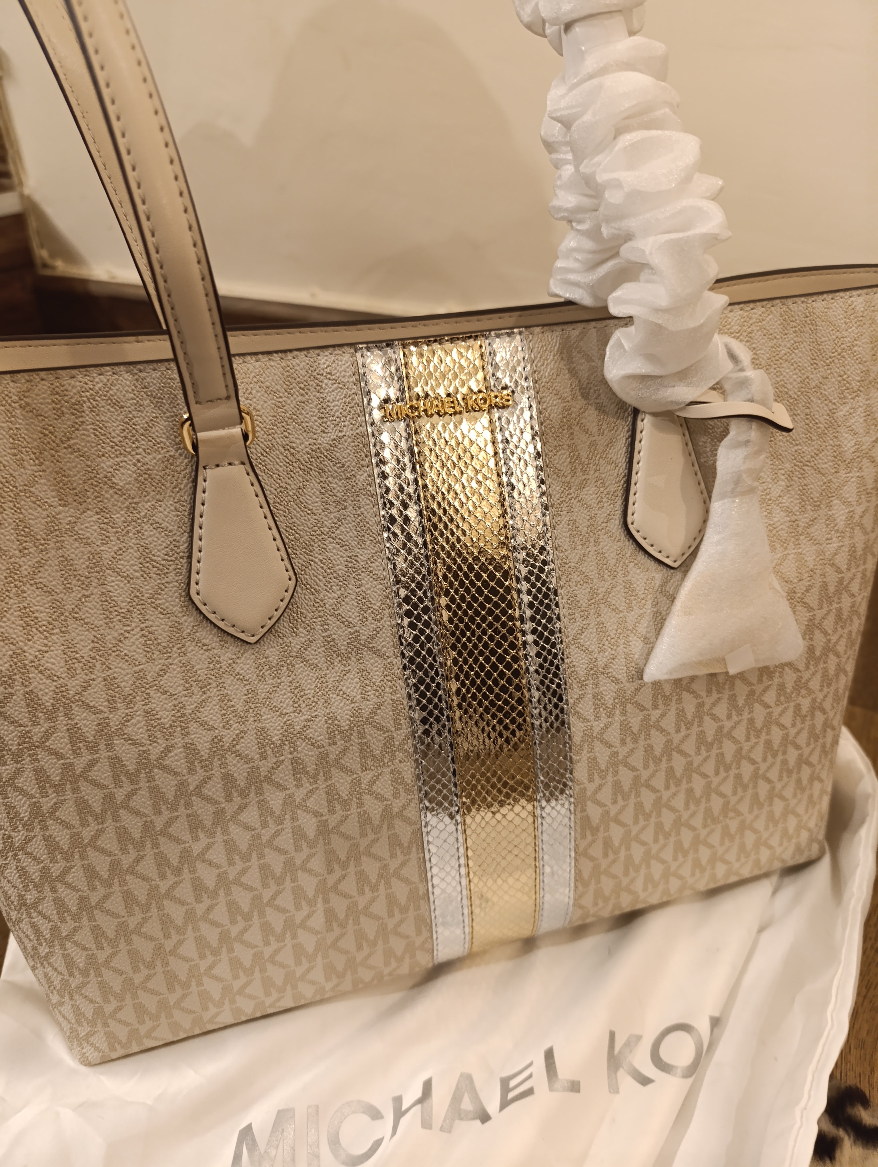 Mk tote