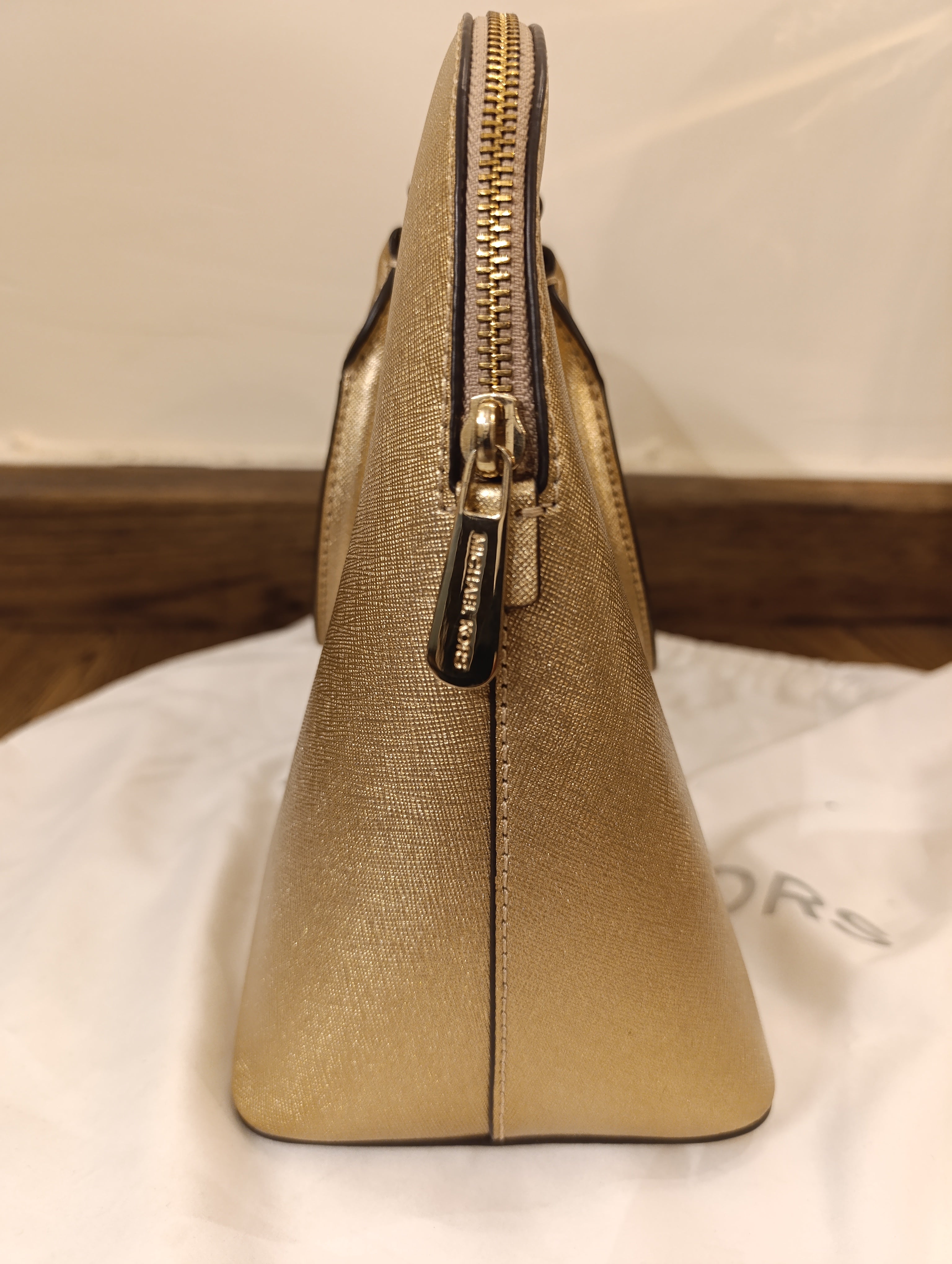 Michael kors satchel